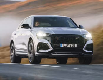 Audi RS Q8 [UK-spec] '2020–24