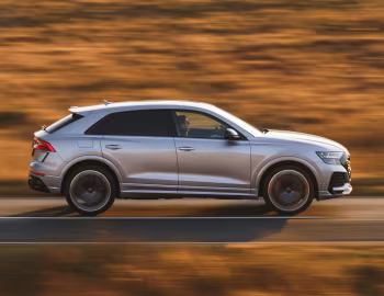 Audi RS Q8 [UK-spec] '2020–24
