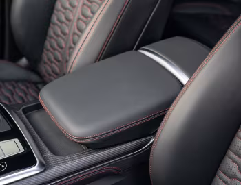 Интерьер 2021–24 Audi RS Q8 [North America] '2020–24