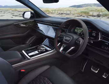 Panel frontal Audi RS Q8 [UK-spec] '2020–24