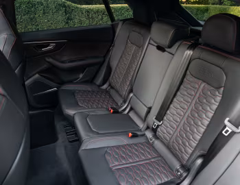Интерьер 2021–24 Audi RS Q8 [North America] '2020–24