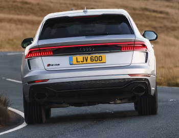 Audi RS Q8 [UK-spec] '2020–24