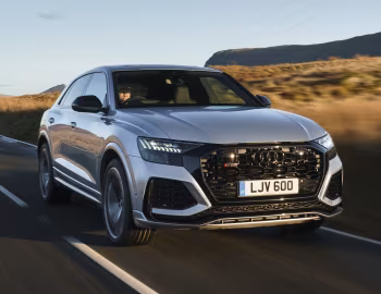 Audi RS Q8 [UK-spec] '2020–24