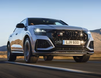 Audi RS Q8 [UK-spec] '2020–24