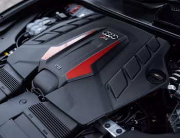 Bajo el capó Audi RS Q8 [Japan] '2020–24