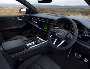 Интерьер Audi RS Q8 [UK-spec] '2024–н.в.