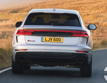Audi RS Q8 [UK-spec] '2020–24