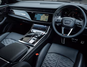 Panel frontal Audi RS Q8 [Japan] '2020–24