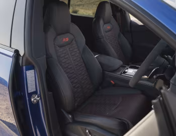 Intérieur Audi RS Q8 performance [UK-spec] '2024–pr.