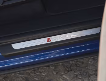 Intérieur Audi RS Q8 performance [UK-spec] '2024–pr.