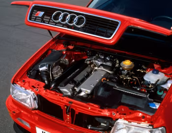 Bajo el capó Audi S2 Coupe (89,8B) '09.1990–12.1996