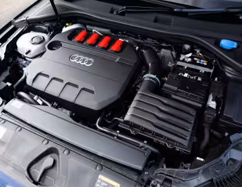 Bajo el capó Audi S3 Sedan [Australia] '2025–pr.