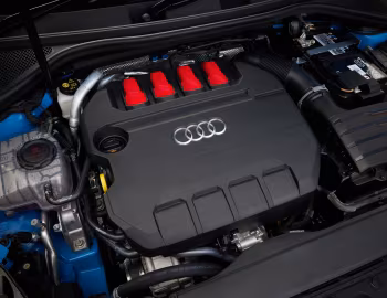 Bajo el capó Audi S3 Sedan [Australia] '2022–pr.