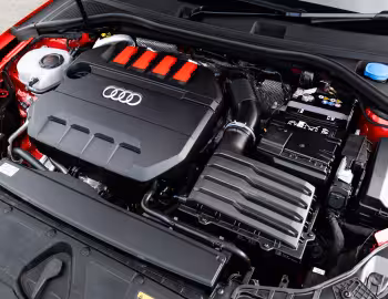 Bajo el capó Audi S3 Sportback [Australia] '2025–pr.