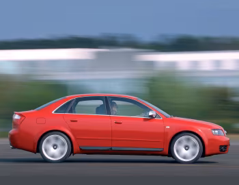 Audi S4 [UK-spec] (B6/8E) '2003–04