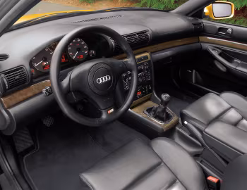 Interior 2000–02 Audi S4 Avant [North America] (B5/8D) '1999–2002