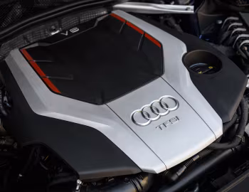 Bajo el capó Audi S4 Avant [UK-spec] (B9) '2017–19