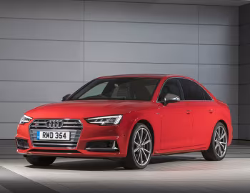 Audi S4 Sedan [UK-spec] (B9) '2017–19