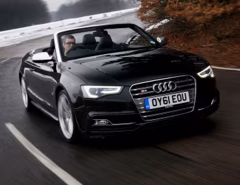 Audi S5 Cabriolet [UK-spec] '2011–17