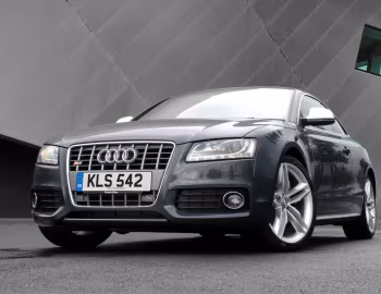 Audi S5 Coupe [UK-spec] '2007–11