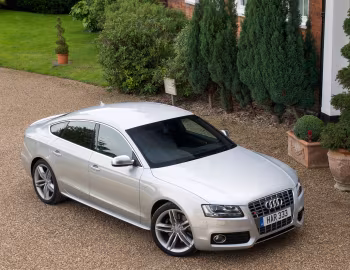 Audi S5 Sportback [UK-spec] '2010–11