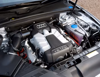 Bajo el capó Audi S5 Sportback [UK-spec] '2010–11