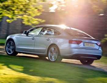 Audi S5 Sportback [UK-spec] '2010–11