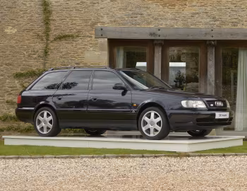 Audi S6 Avant [UK-spec] (4A,C4) '1994–97