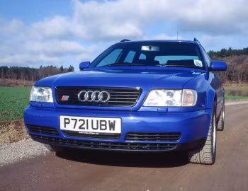 Audi S6 Avant [UK-spec] (4A,C4) '1994–97