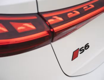 Audi S6 Avant e-tron "Edition 1" [UK-spec] '2025–pr.