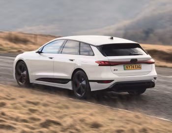 Audi S6 Avant e-tron "Edition 1" [UK-spec] '2025–pr.