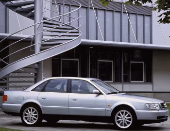 Audi S6 Sedan (4A,C4) '06.1994–02.1997