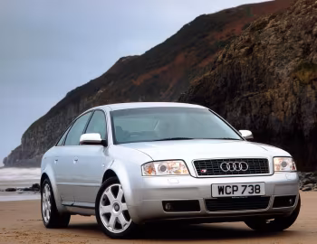 Audi S6 Sedan [UK-spec] (4B,C5) '1999–2004