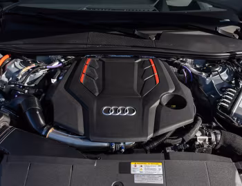 Bajo el capó 2023–pr. Audi S6 Sedan Design Edition Package [North America] (C8) '2022–pr.