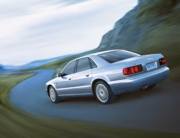 Audi S8 (D2) '1996–99
