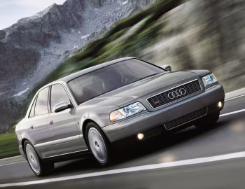 2000–02 Audi S8 [North America] (D2) '1999–2002