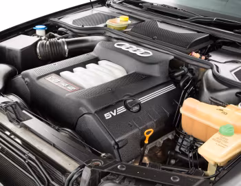 Under The Hood Audi S8 [UK-spec] (D2) '1999–2002