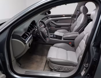 Interior 2009–11 Audi S8 [North America] (D3) '2008–11