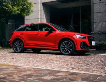 Audi SQ2 [Japan] '2022–pr.