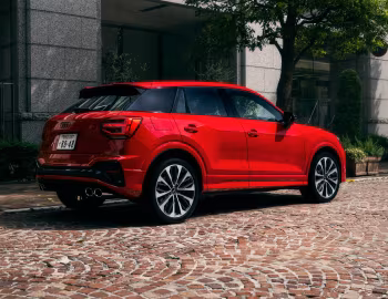 Audi SQ2 [Japan] '2022–pr.