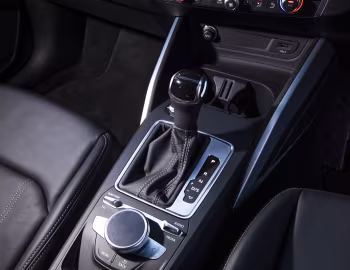 Інтэр'ер Audi SQ2 "Black Edition" [UK-spec] '2022–н.ч.