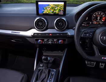 Інтэр'ер Audi SQ2 "Black Edition" [UK-spec] '2022–н.ч.