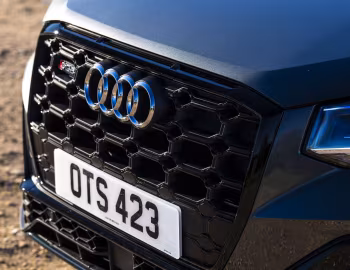Audi SQ2 "Black Edition" [UK-spec] '2022–н.ч.