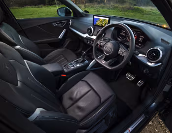 Інтэр'ер Audi SQ2 "Black Edition" [UK-spec] '2022–н.ч.