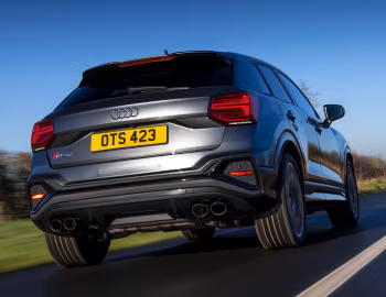 Audi SQ2 "Black Edition" [UK-spec] '2022–pr.