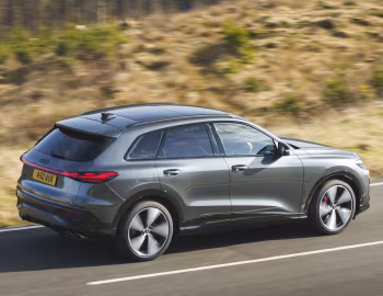 Audi SQ5 TFSI "Launch Edition" [UK-spec] '2025–н.в.