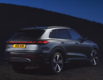 Audi SQ5 TFSI "Launch Edition" [UK-spec] '2025–н.в.