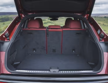 Ambos Audi SQ5 TFSI quattro Sportback "Launch Edition" [UK-spec] '2025–pr.