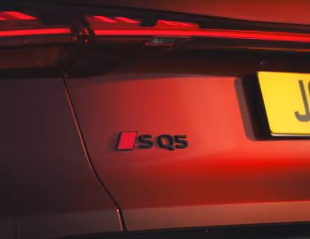 Audi SQ5 TFSI quattro Sportback "Launch Edition" [UK-spec] '2025–pr.