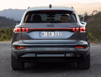 Audi SQ6 e-tron [Australia] '2025–pr.